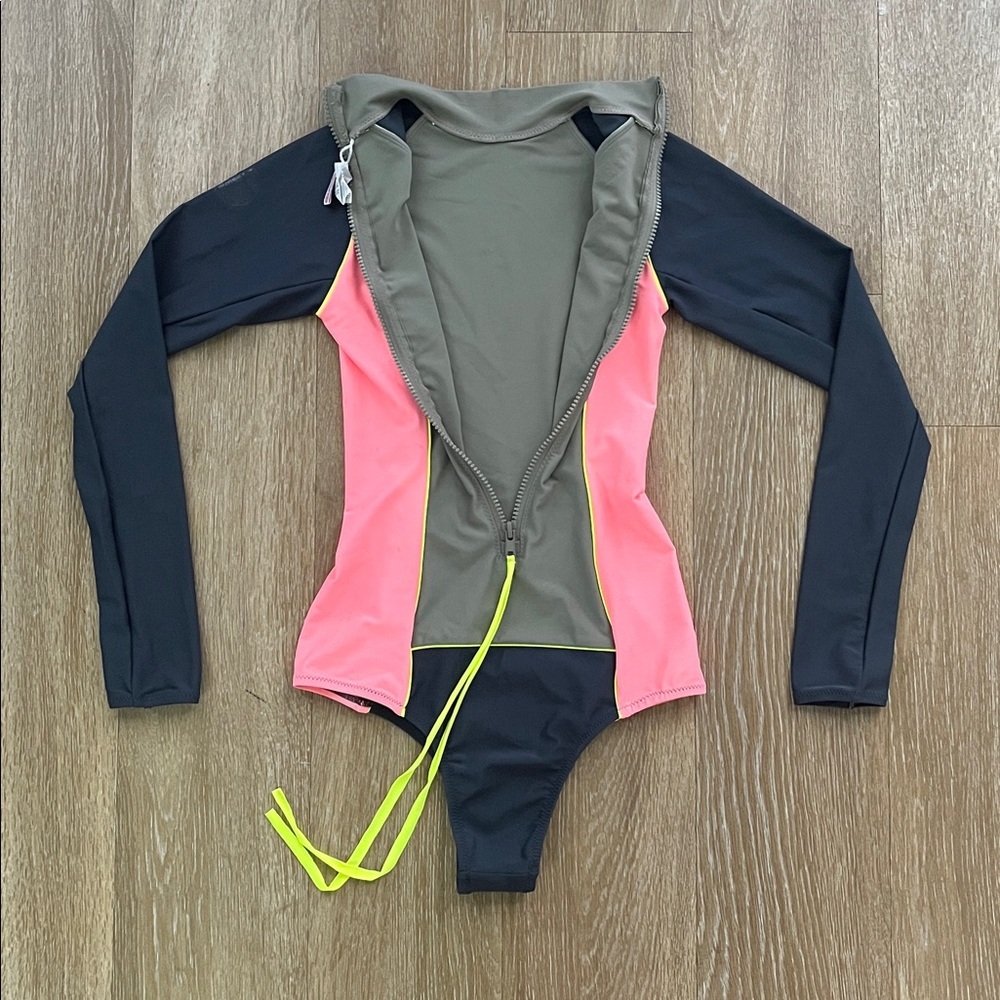 Rip Curl Maverick Rash Guard surf suit swimsuit Zip Up Color Block One Piece XS - Picture 8 of 10
